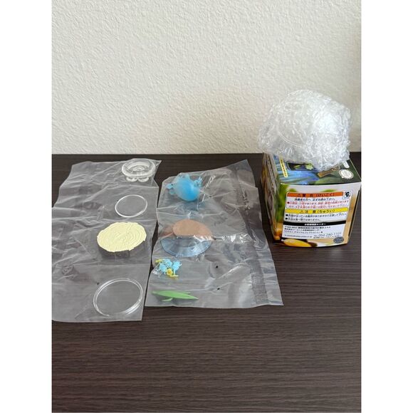 RE-MENT Pikmin Terrarium Collection 2 Figure - Frozen - Picture 4 of 4